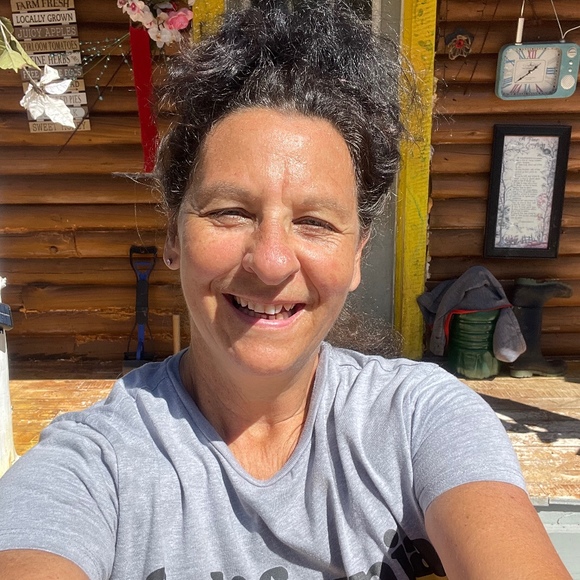 Meet your Posher, Cheryl - Picture 1 of 1